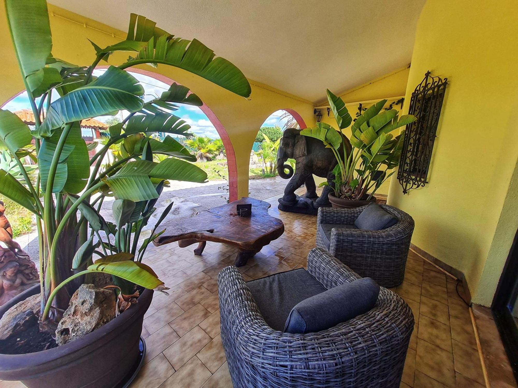 Villa Paraiso - Naturism Optional Adults Only Porches  Pokój zdjęcie